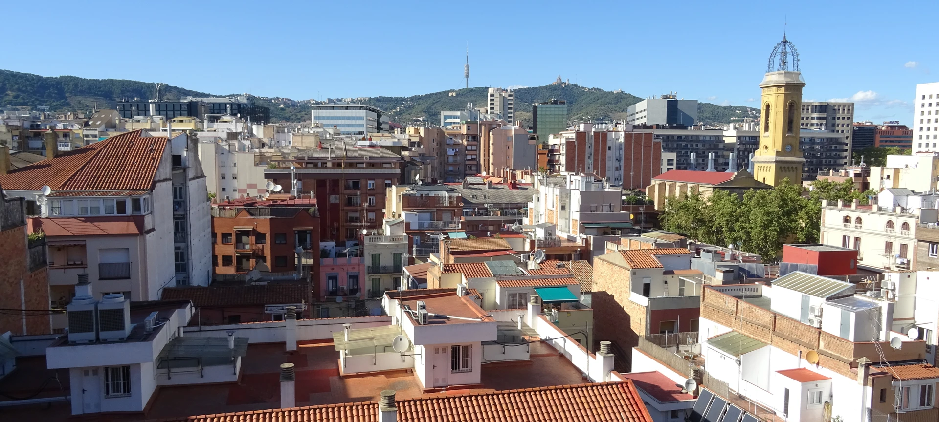 Les Corts rooftops · Barcelona